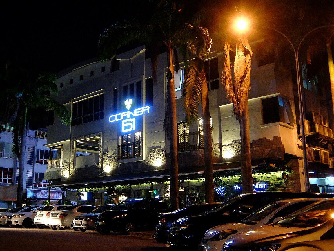 Corner 61 1 corner 61