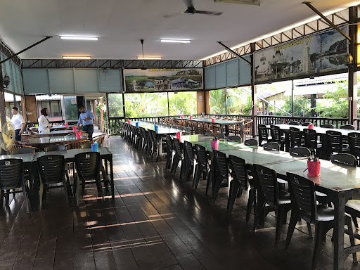 Restoran Anjung Kuala Ikan Bakar, Kuala Kedah (Ikan Bakar Top Kuala Kedah) Restoran Anjung Kuala Ikan Bakar, Kuala Kedah (Ikan Bakar Top Kuala Kedah)