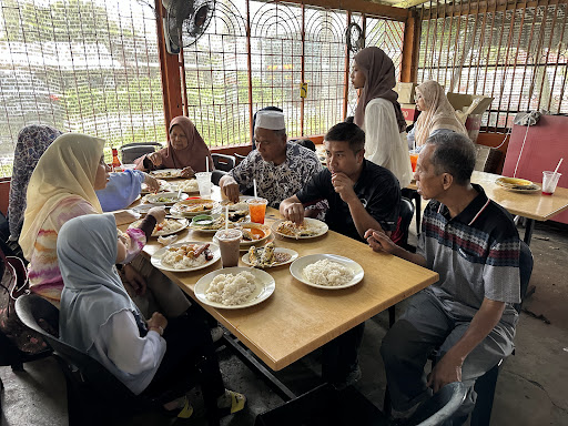 Haji Jamil Gulai Ikan Temenung Haji Jamil Gulai Ikan Temenung