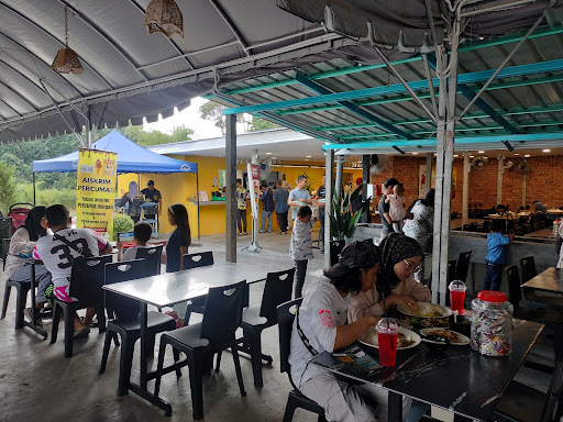 Sultan Salai - Daging Salai, Itik Salai, Siput Sedut Masak Lemak @ Simpang Ampat, Melaka Sultan Salai - Daging Salai, Itik Salai, Siput Sedut Masak Lemak @ Simpang Ampat, Melaka