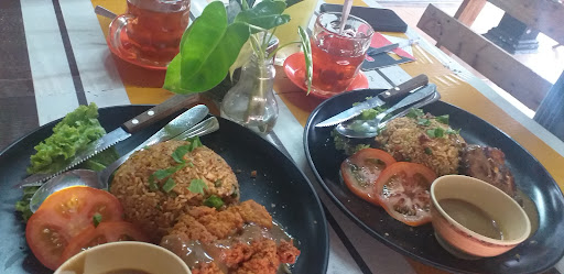 N Rustic Corner, and Barbershop