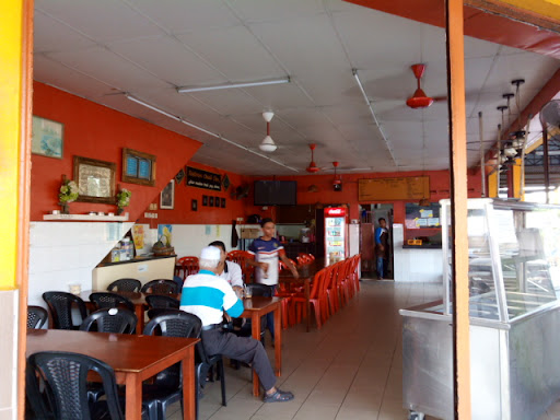 Restoran Omak Den @ Masjid Tanah Restoran Omak Den @ Masjid Tanah