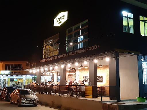 Leezo Restaurant • Ayer Keroh Leezo Restaurant • Ayer Keroh