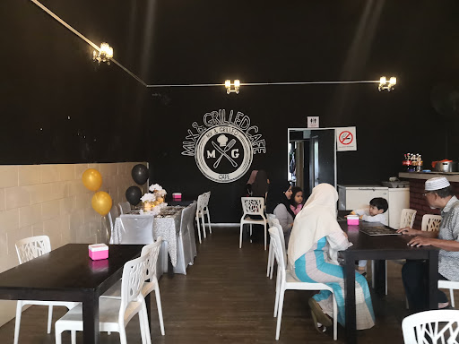 Mix & Grilled Cafe Mix & Grilled Cafe