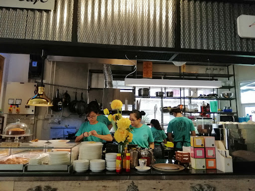 Loy's Cafe