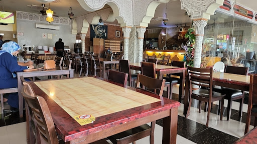 Al Jamal Restaurant • Nilai • مطعم الجمل