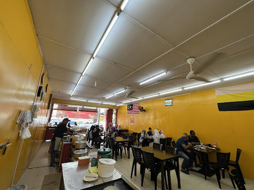 Warong Lumut ( Pekan lumut, Perak ) Warong Lumut ( Pekan lumut, Perak )