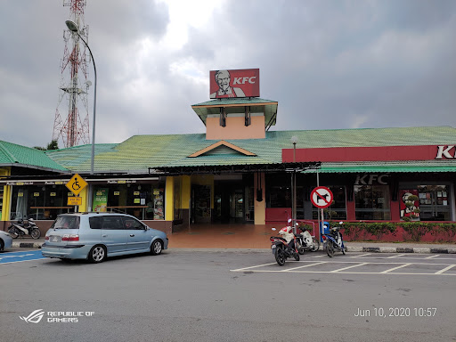 Kawasan Rehat & Rawat Gunung Semanggol Arah Selatan