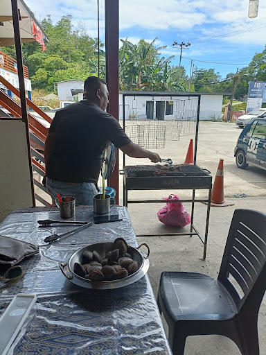 KB Cafe & Grill