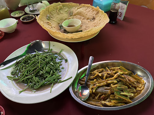 No.6 & 33 Ling Loong Seafood No.6 & 33 Ling Loong Seafood