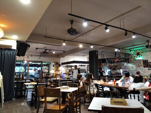 Good Friends Restaurant & Cafe