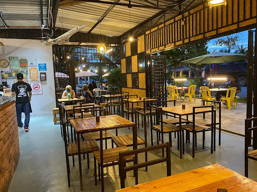 MR CHOP & GRILL PARIT RAJA MR CHOP & GRILL PARIT RAJA