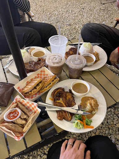 Pondok Kuning Cafe Pondok Kuning Cafe