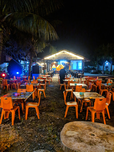 Azwan Tomyam Seafood Azwan Tomyam Seafood