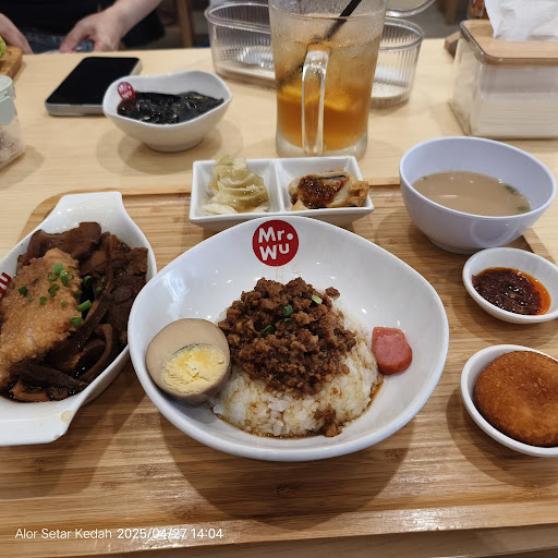 Mr. Wu Taiwan Restaurant • Alor Setar Mr. Wu Taiwan Restaurant • Alor Setar