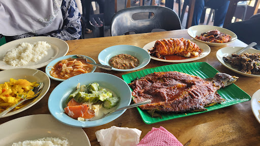 Restoran Daun Kunyit Restoran Daun Kunyit