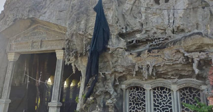 Istana Bunian 1 istana bunian