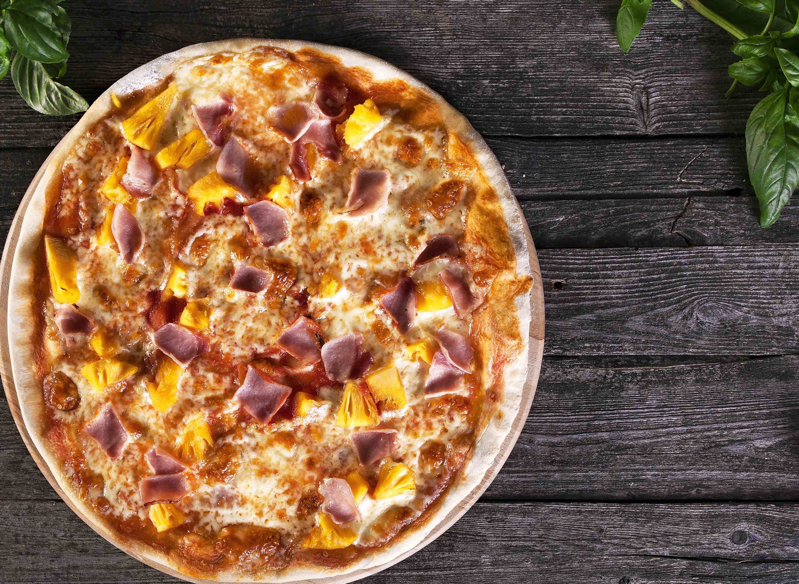 Quee'N Pizza Gua Musang 1 queen pizza gua musang scaled